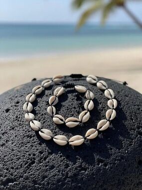Handmade White Cowrie Shell Necklace and Bracelet Set - Women/ Men Jewelry